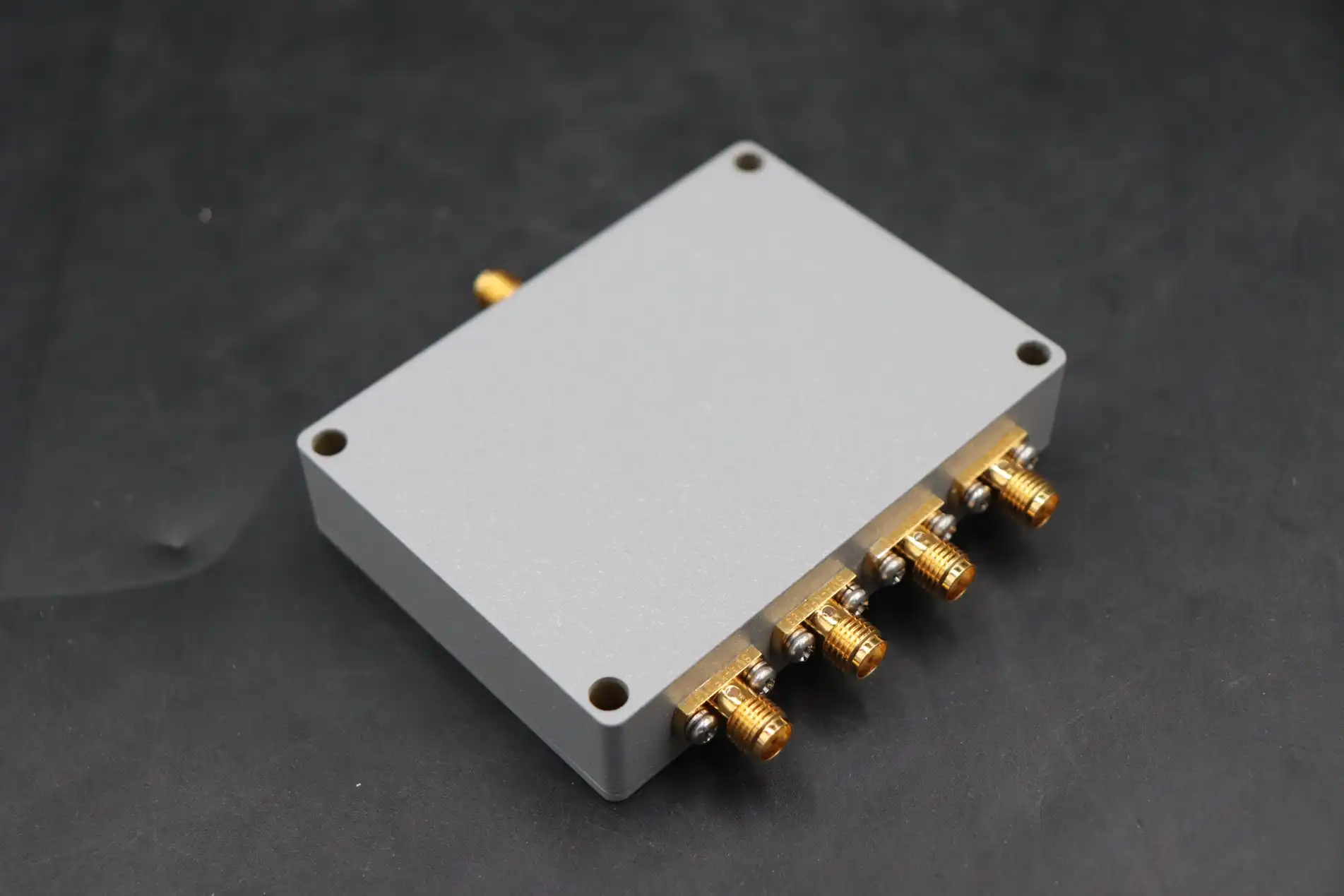 Coaxial Power Divider Coaxial Power Divider