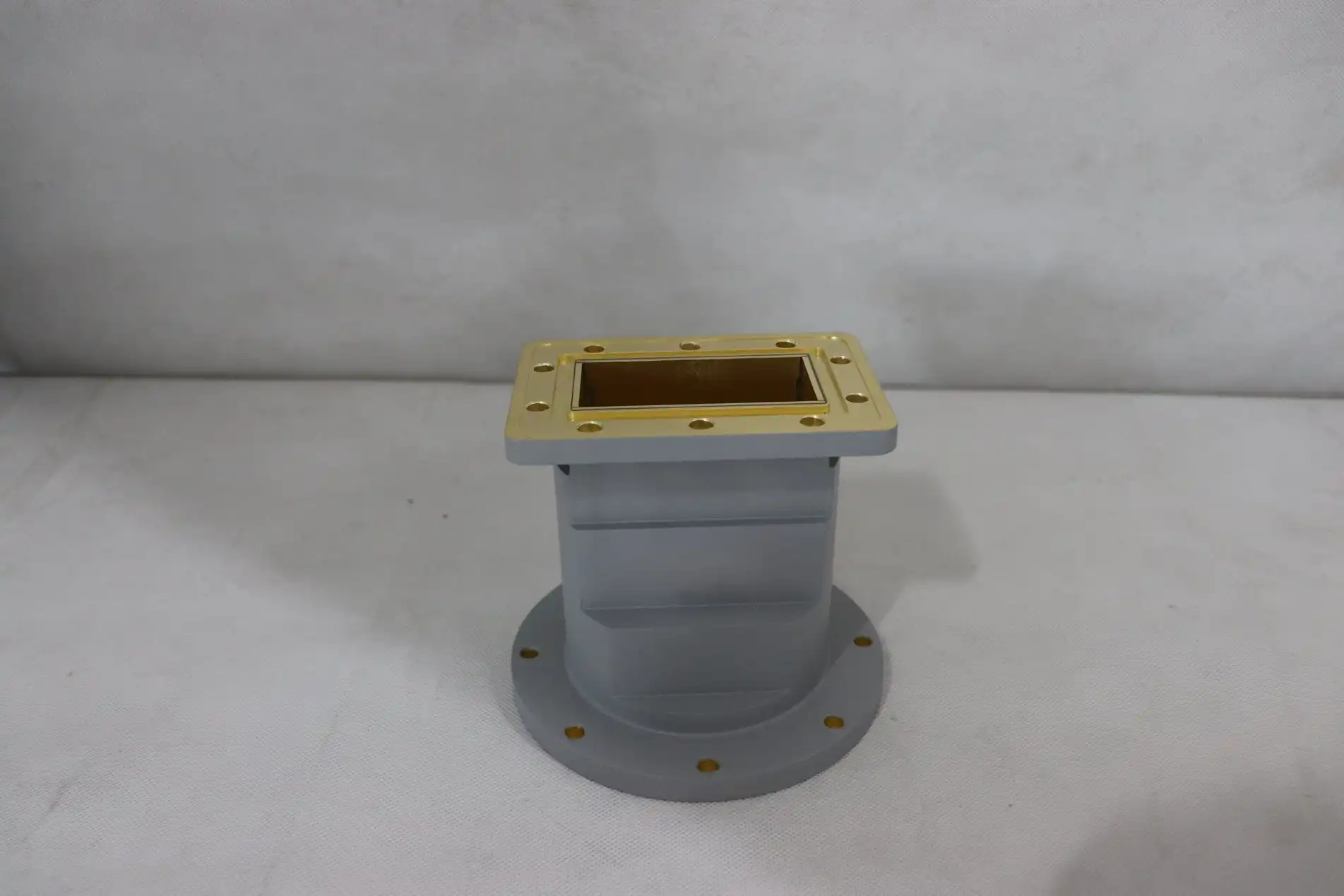 Circular Waveguide Transition Circular Waveguide Transition