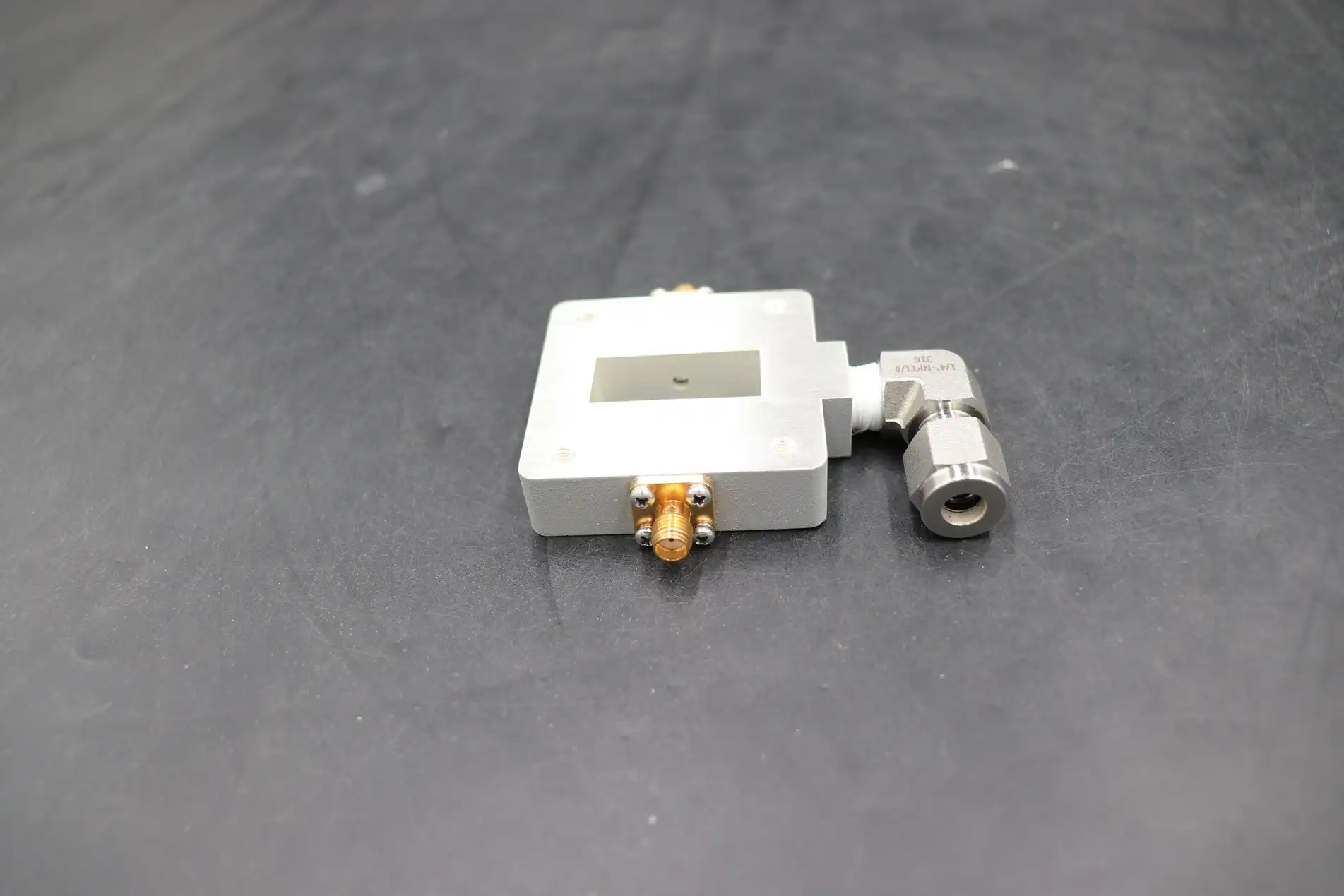 waveguide probe coupler waveguide probe coupler