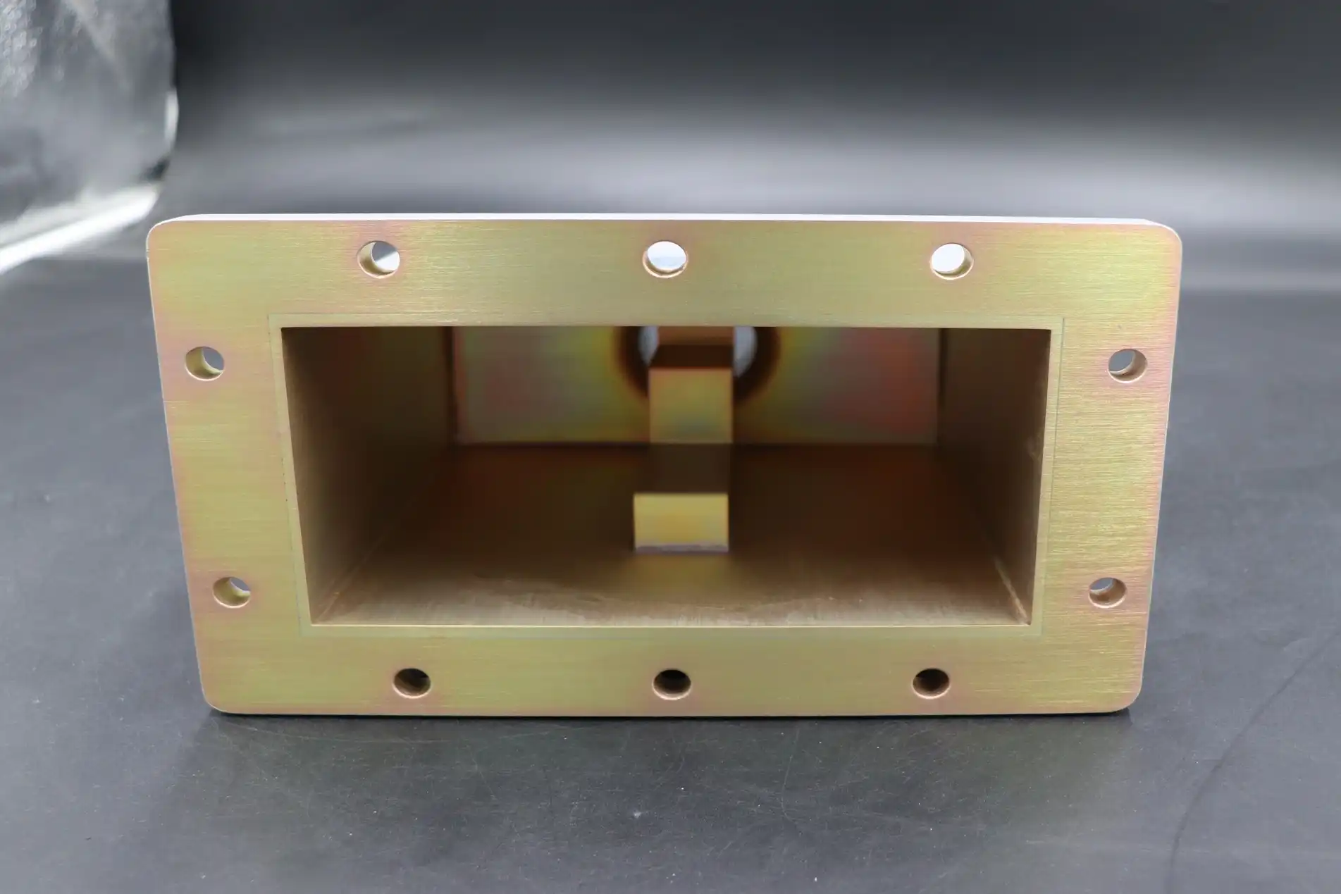 End Launch Waveguide to Coaxial Adapter End Launch Waveguide to Coaxial Adapter