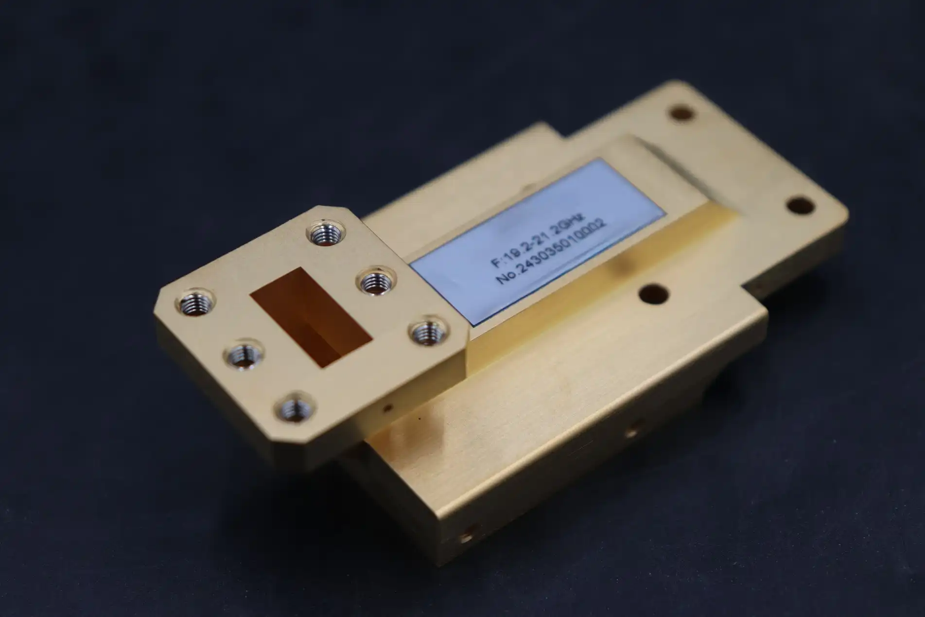 double - bend waveguide double - bend waveguide