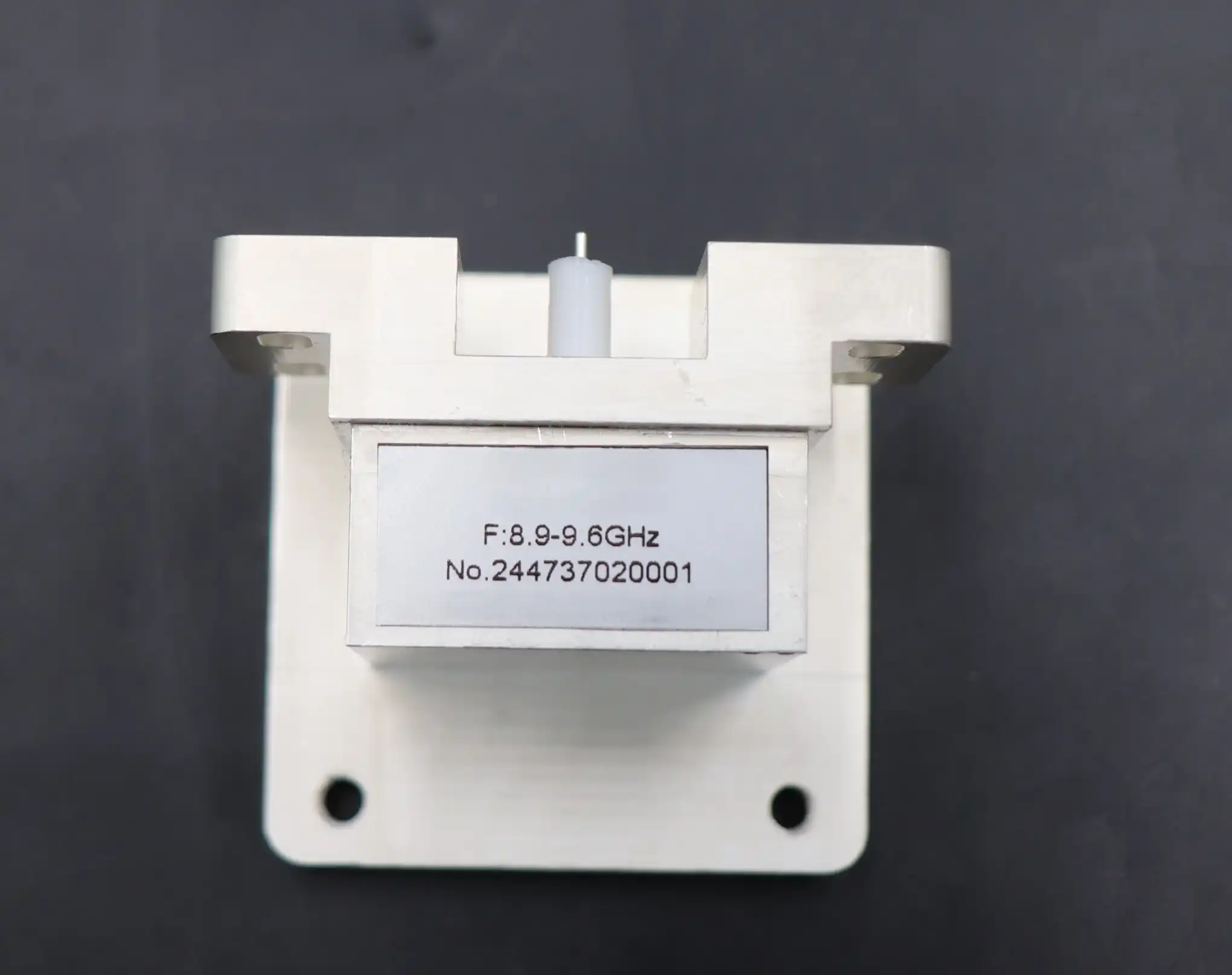 End Launch Waveguide to Microstrip Adapter End Launch Waveguide to Microstrip Adapter