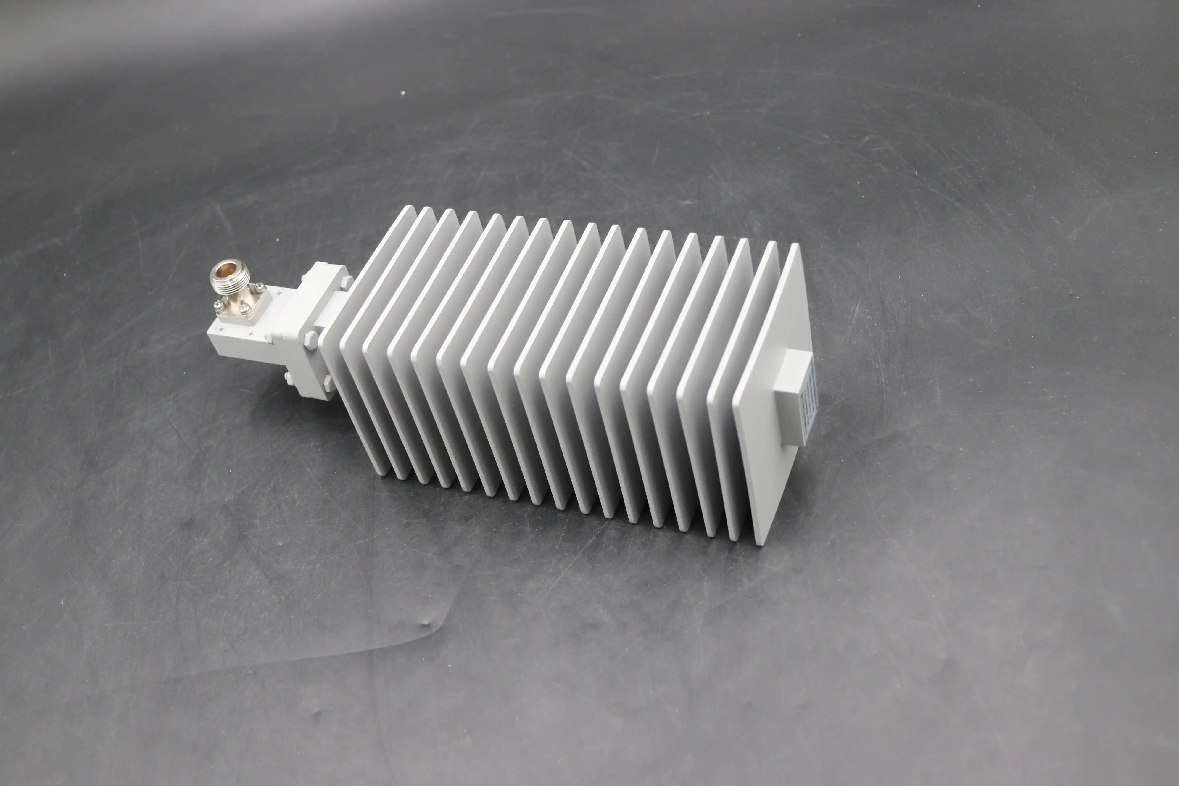 waveguide termination waveguide termination