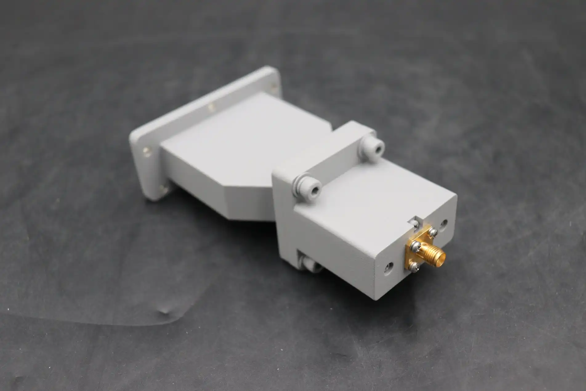 Waveguide Power Divider Waveguide Power Divider