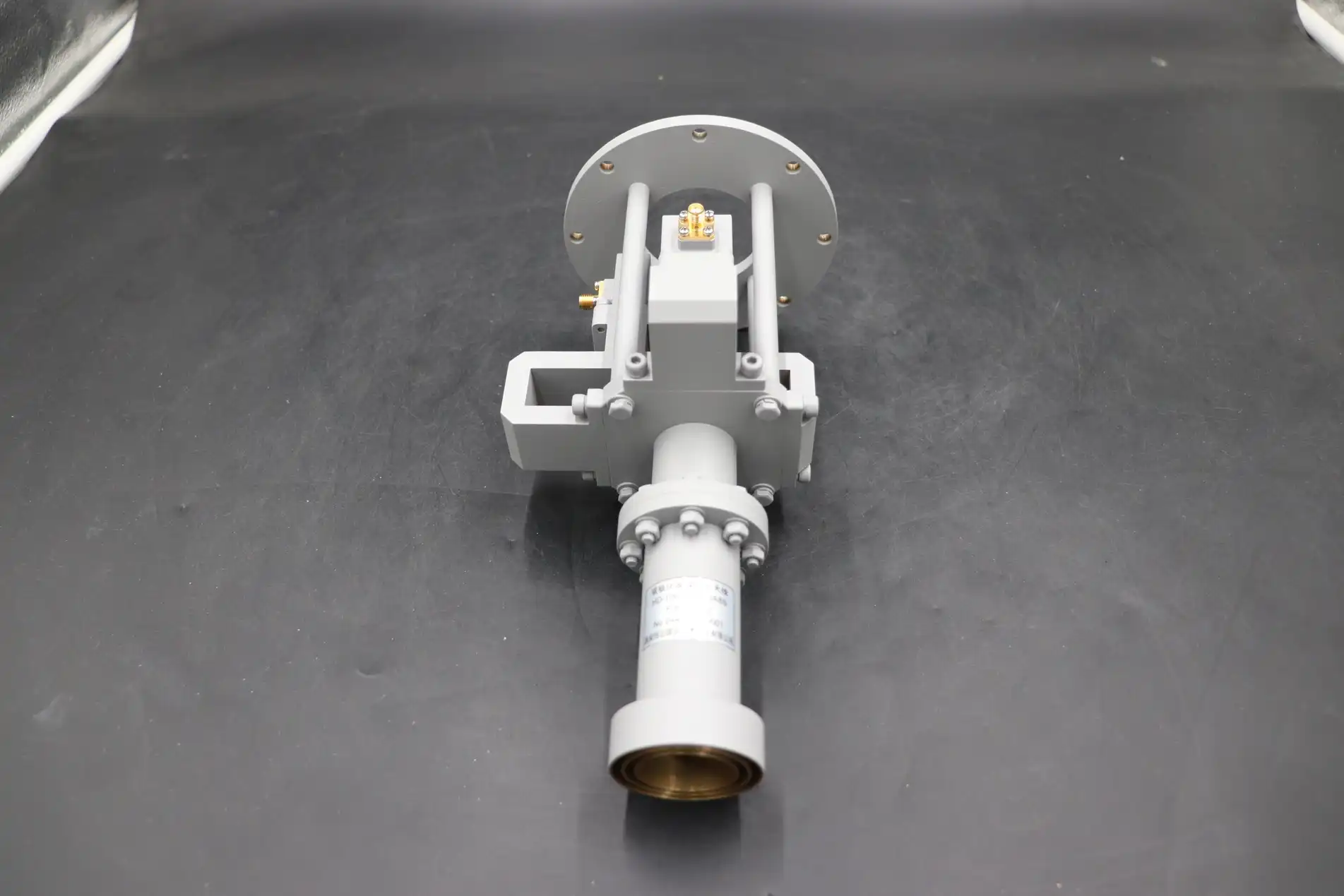 Corrugated Horn and Multimode Horn Antenna Corrugated Horn and Multimode Horn Antenna