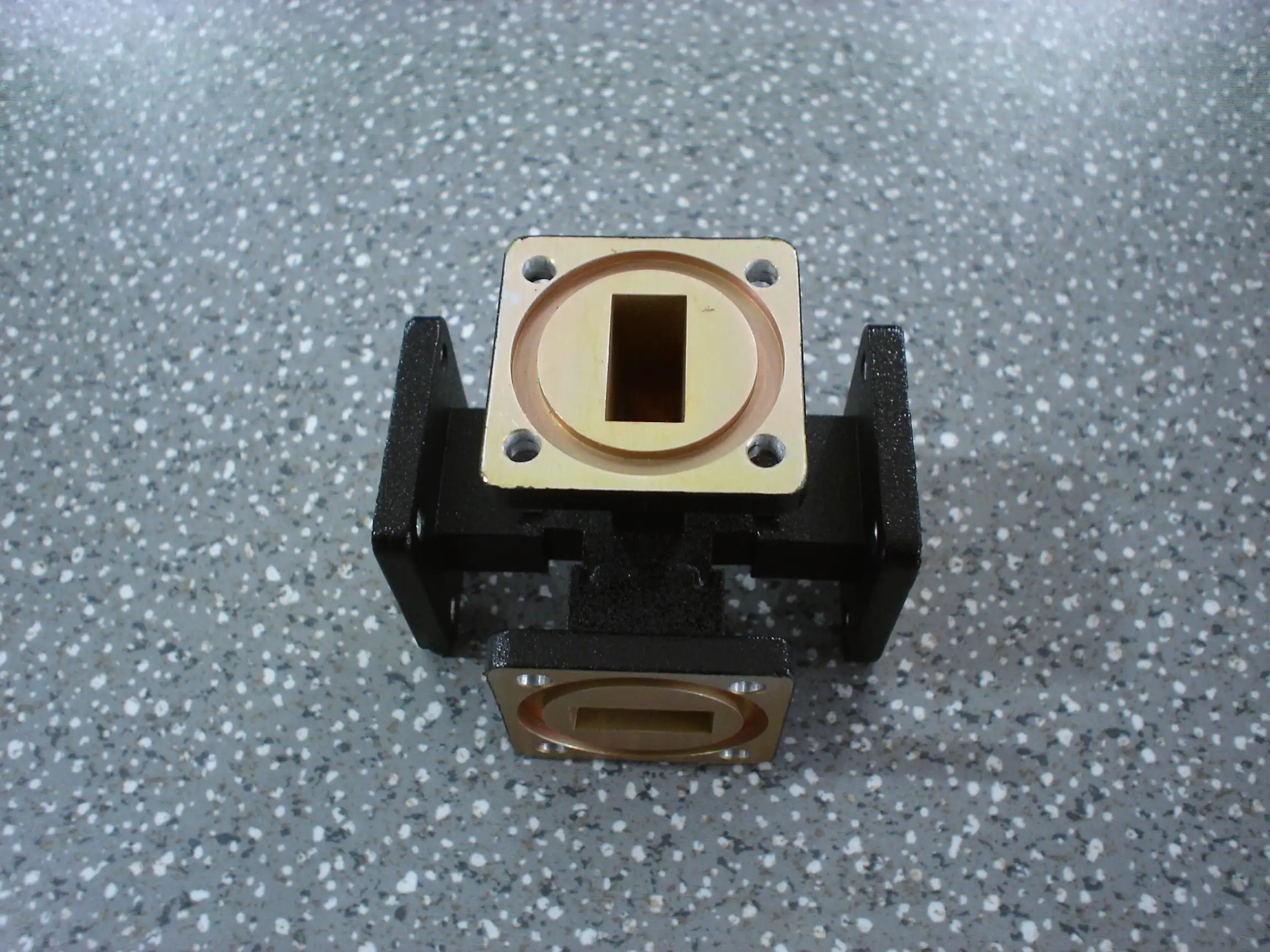 Magic Hybrid Tee Magic Hybrid Tee