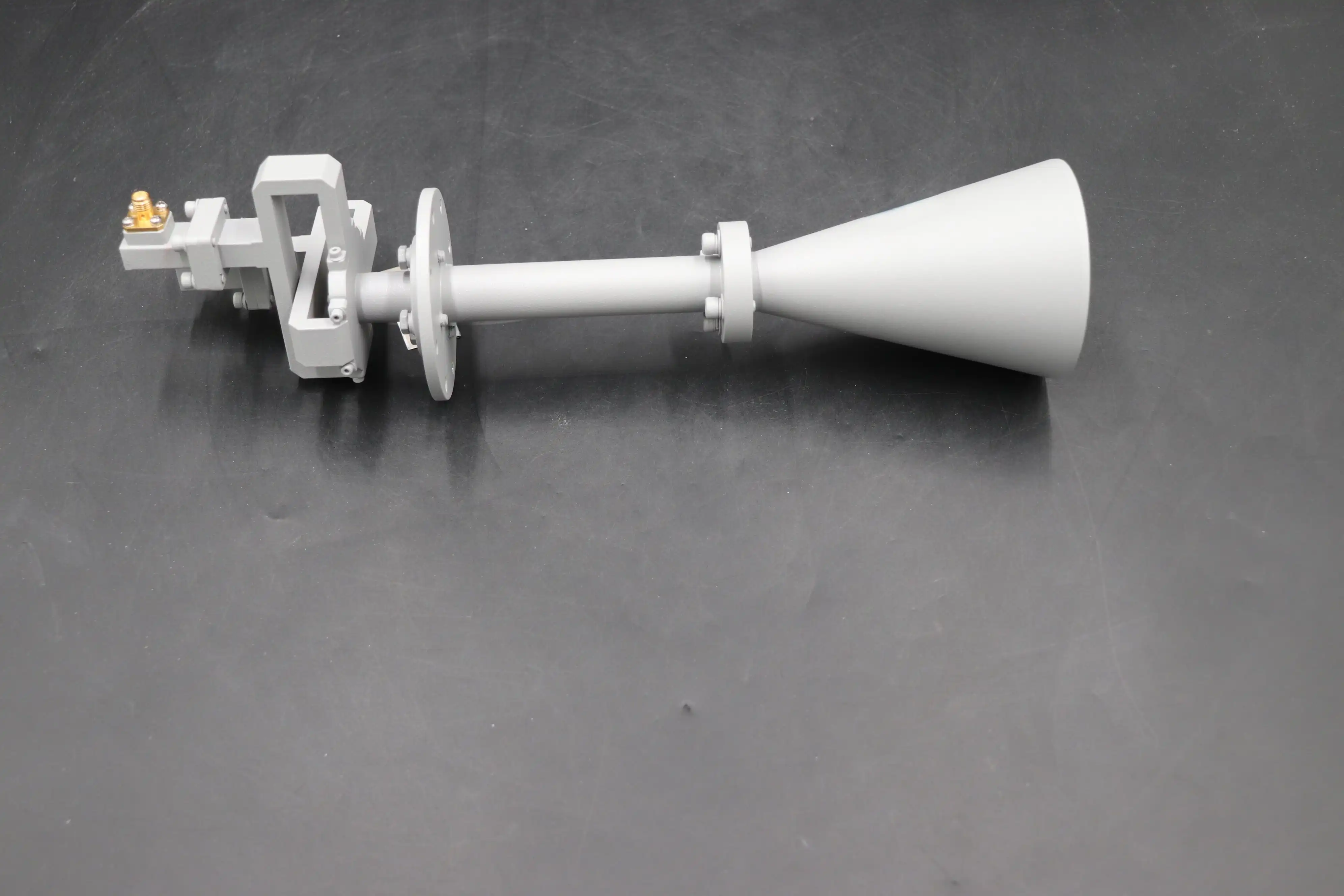 Conical Circular Polarization Horn Antenna Conical Circular Polarization Horn Antenna