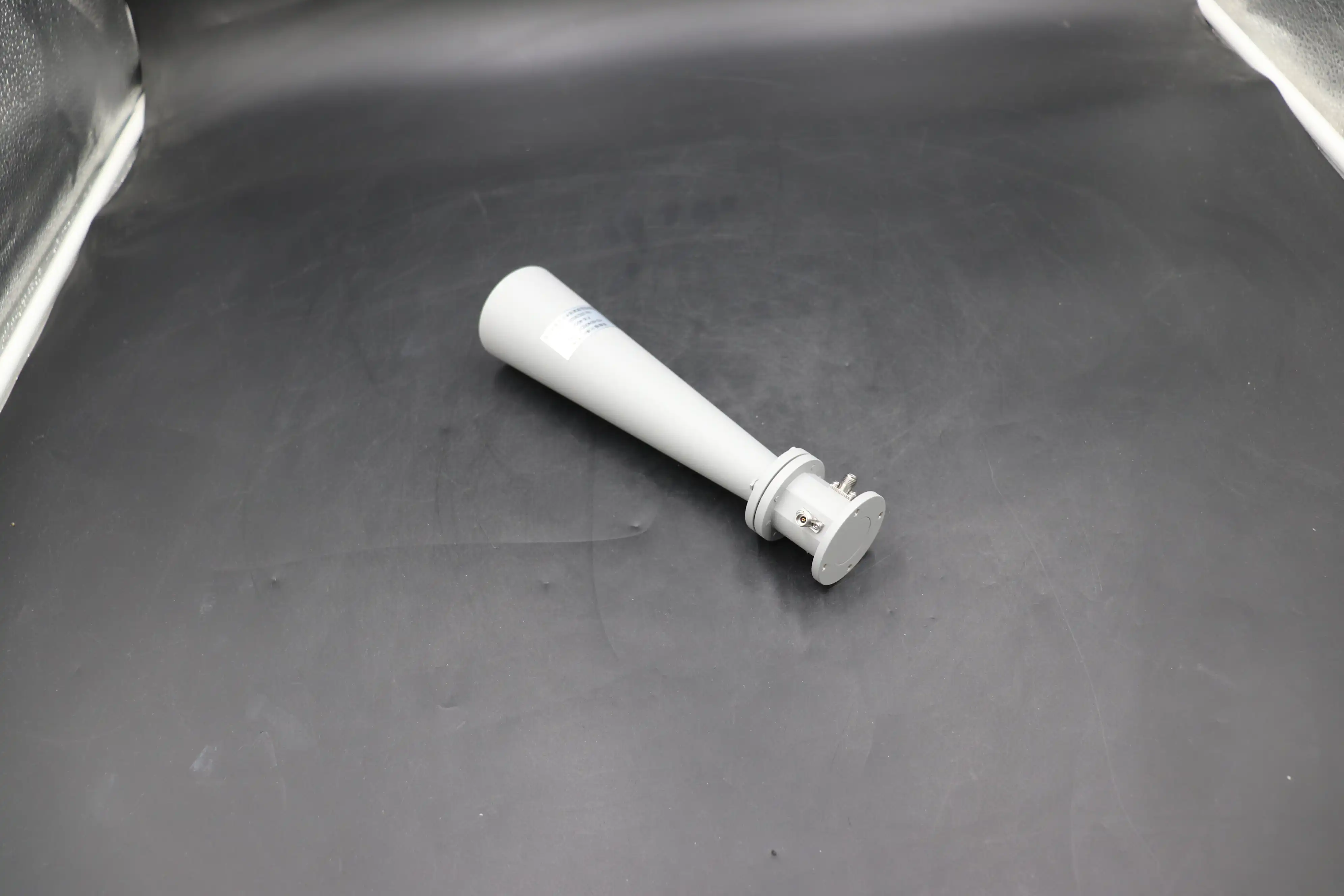 Conical Linear Polarization Horn Antenna Conical Linear Polarization Horn Antenna