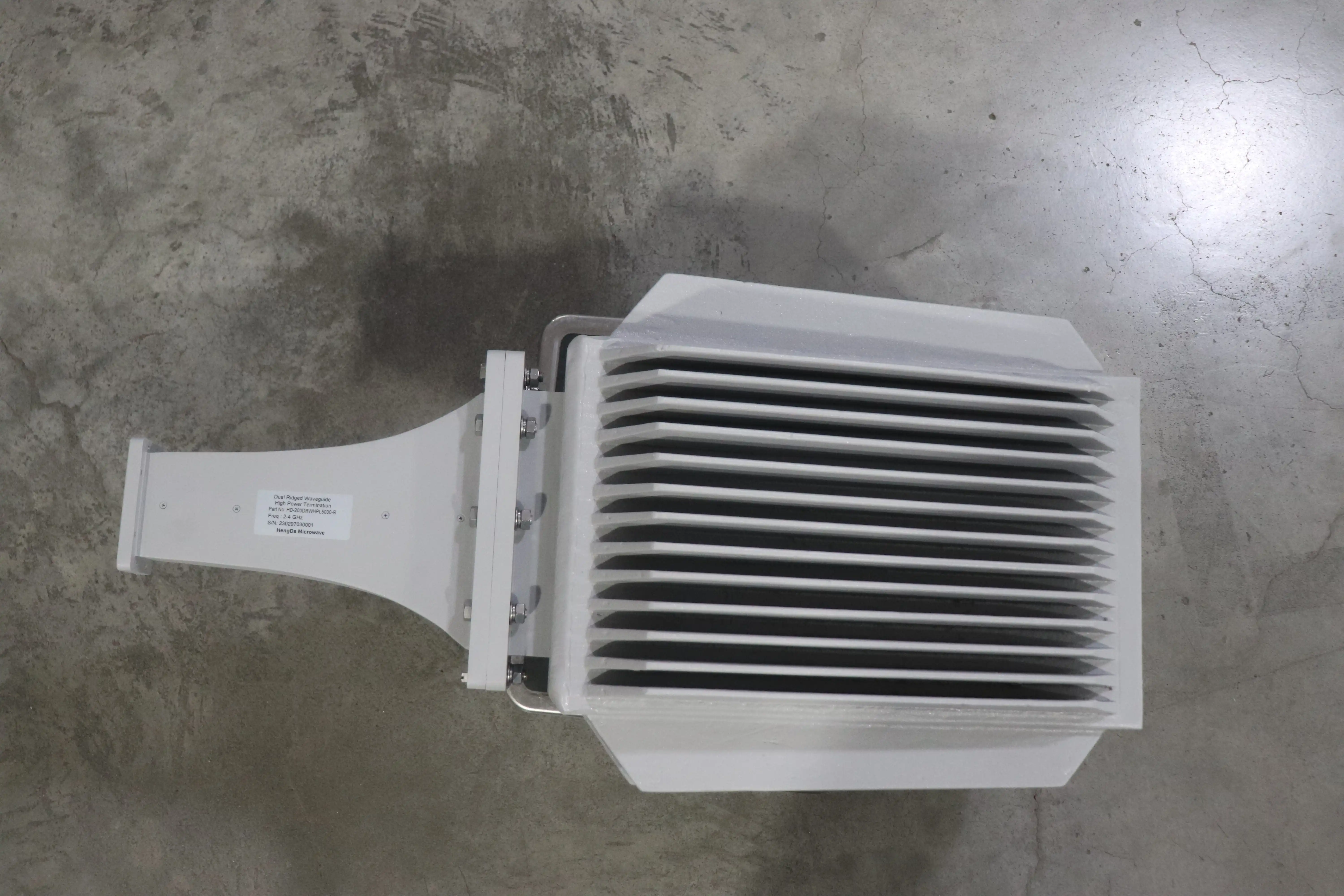 Double Ridge Waveguide Termination