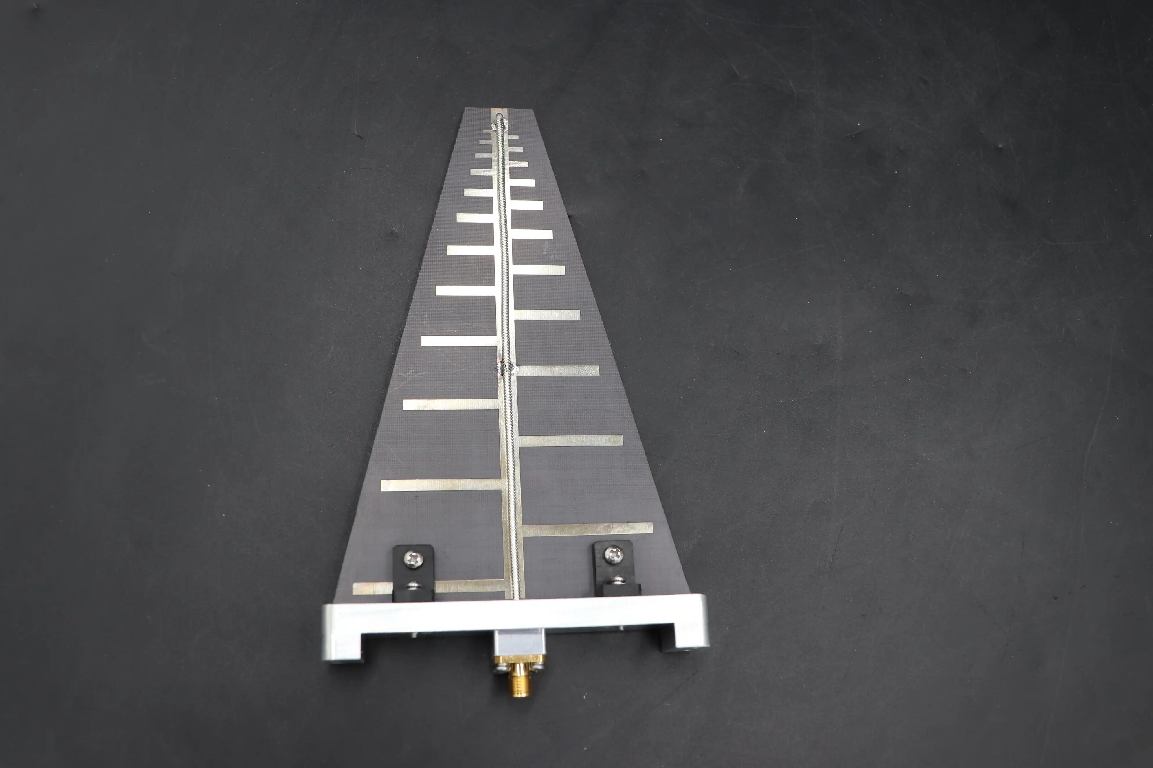 Log Periodic Antenna