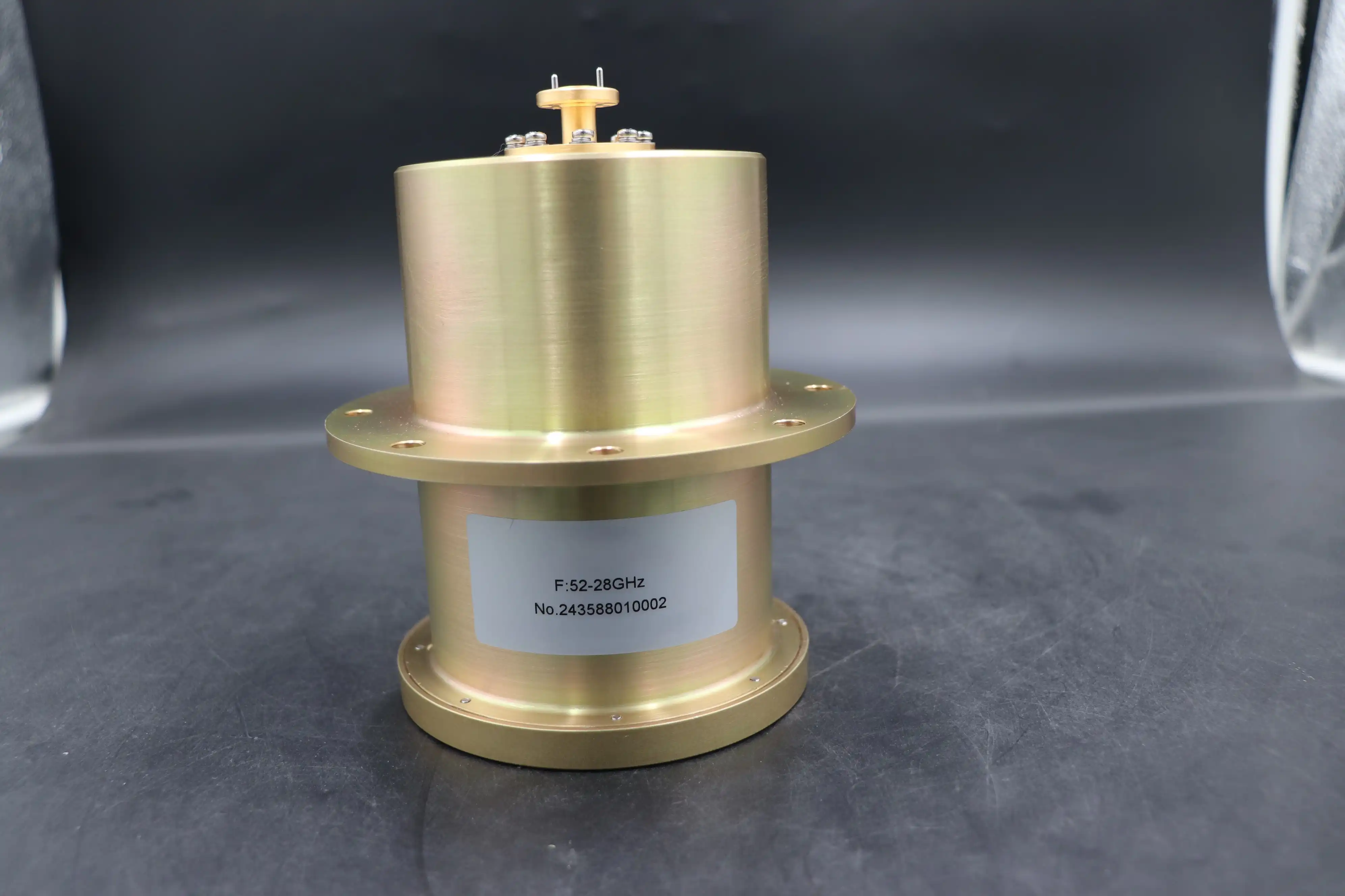 Feed Fired Lens Antenna