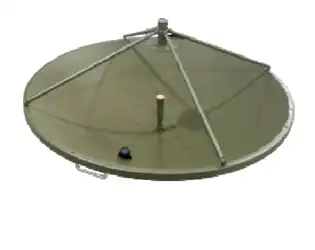 What are the advantages and disadvantages of Cassegrain antennas compared to other types of antennas?